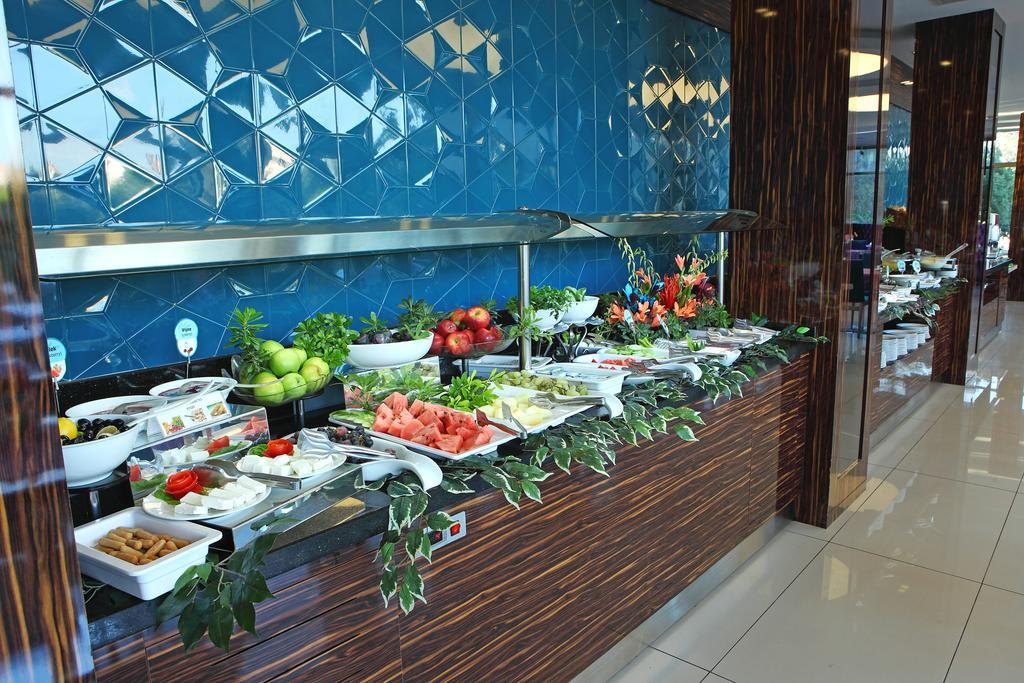 Buyuk Saruhan Hotel Manisa Bagian luar foto